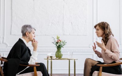 3 Key Benefits of Hiring a Consultant